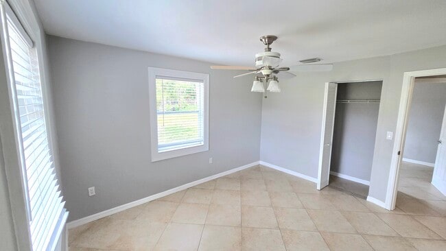 Dormitorio número 2 - 5529 Hardee St