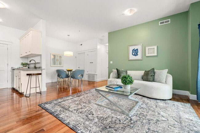 Photo - 61 Bolton St Unidad 102