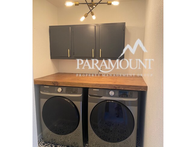 Photo - Updated 3 Bd 2 Bt Rambler!