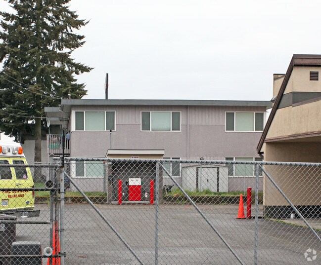 Photo - Cedarcrest Apartments