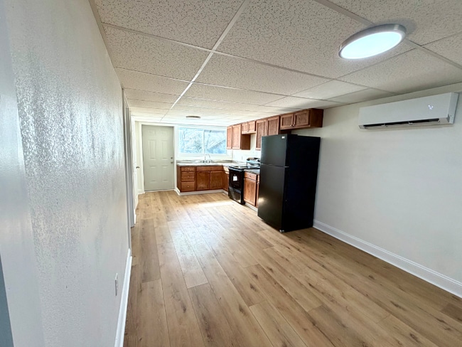 Photo - 711 W Eastland Ave Unit C