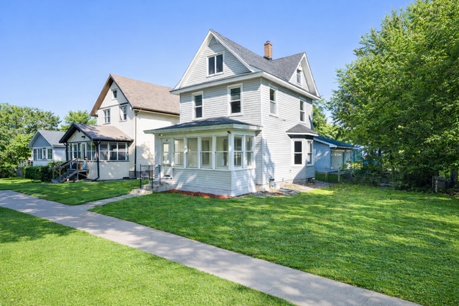 Building Photo - 1689 Marshall Ave