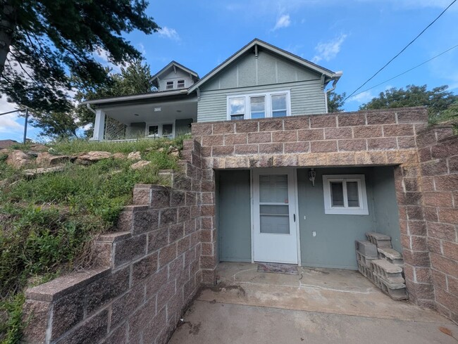 3011 Miller Ave
