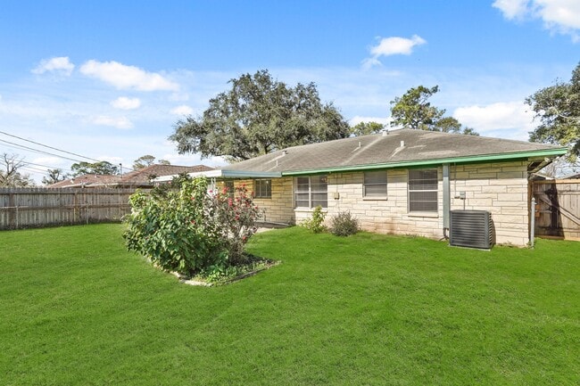 Photo - 1207 Stonecrest Dr