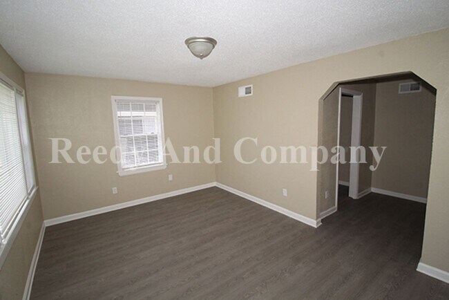 Photo - 91 Eastview Dr