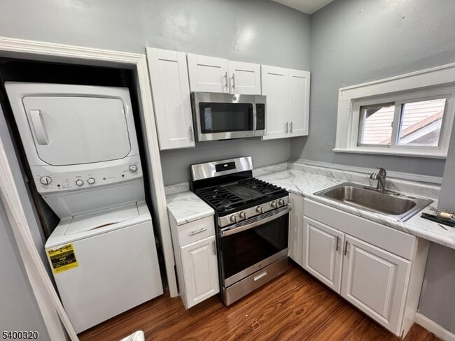 Building Photo - 51 Poe Ave Unit 3