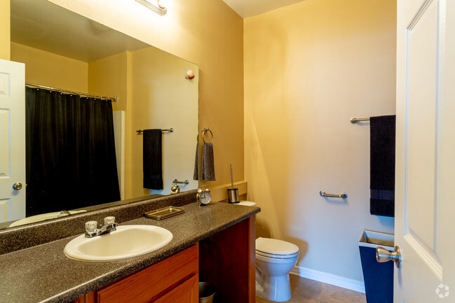 2BR,2BA