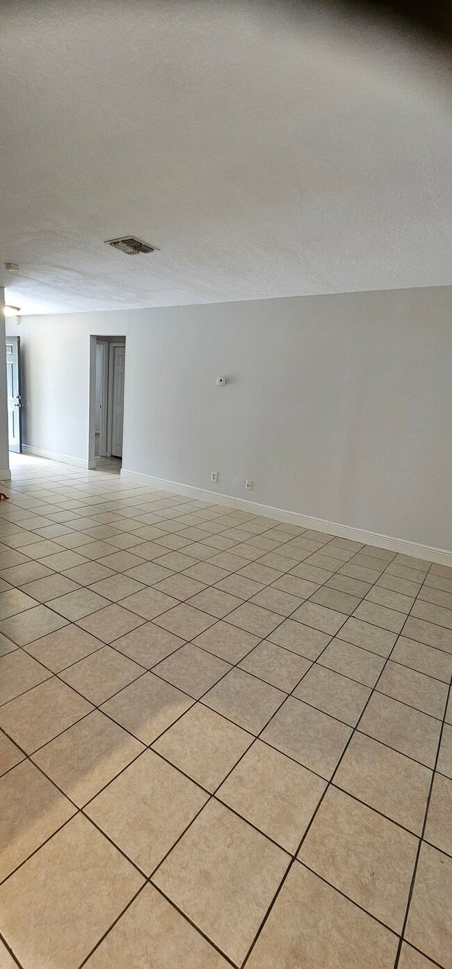 Photo - 2521 Rio Pinar Lakes Blvd
