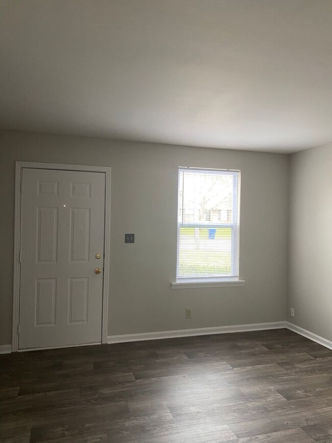 Photo - Move In Ready!!