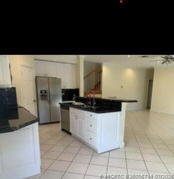 10885 La Salinas Cir