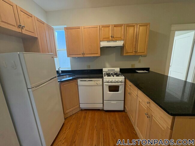1193 Commonwealth Ave Unidad 15