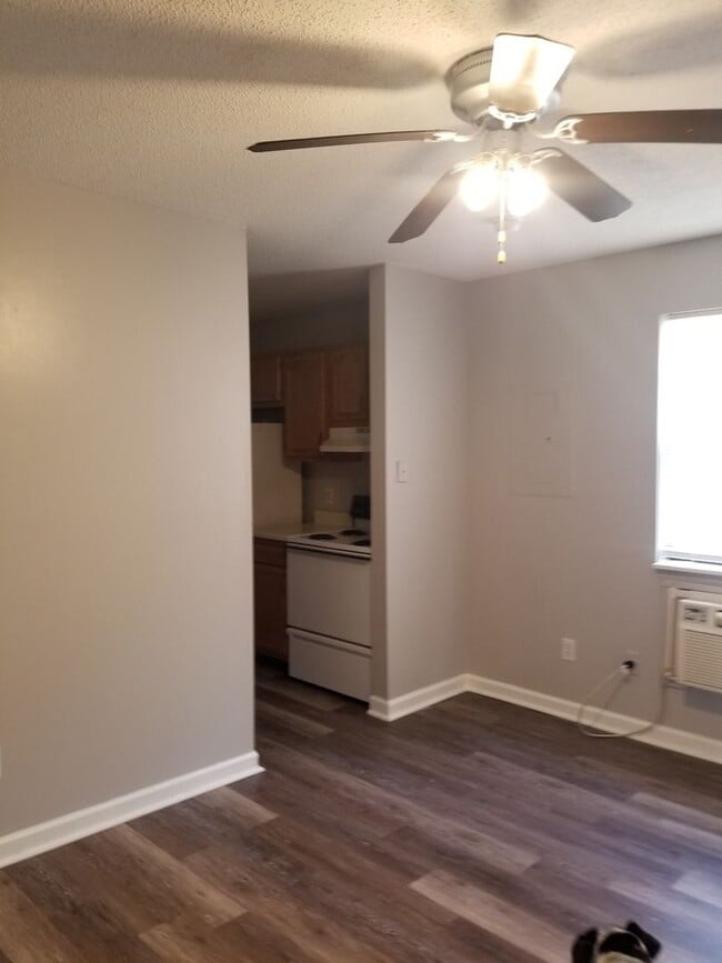 Photo - Newly remodeled 1 bed 1 bath Unidad 1544 C