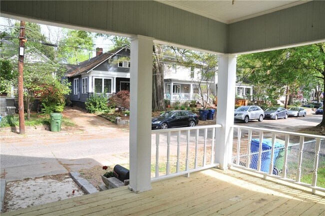Photo - 364 Josephine St NE