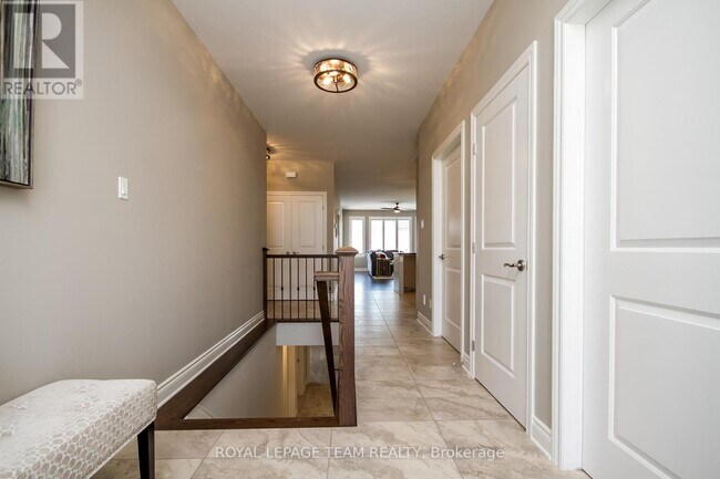 Photo - 1233 Potter Dr