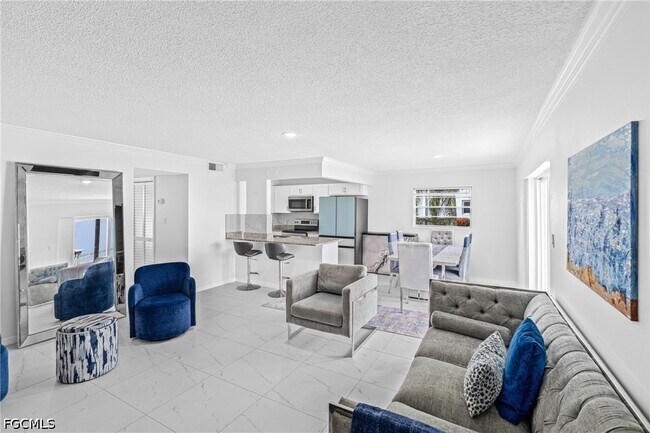 3225 E Riverside Dr Unit 34C