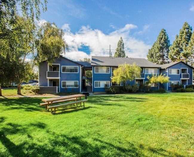 Blue Rock Village Apartments Vallejo, CA