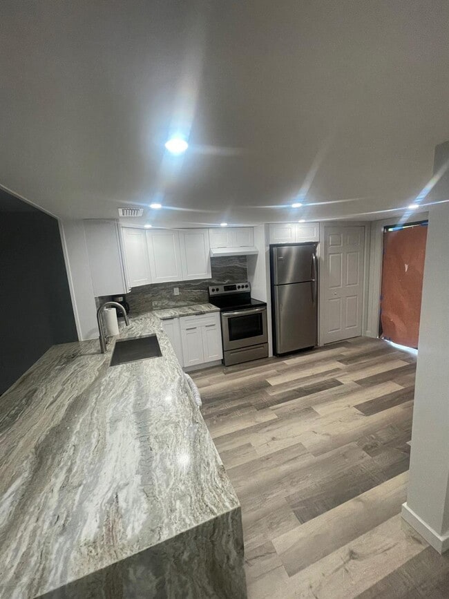 Photo - 460 NW 20th St Unit 219