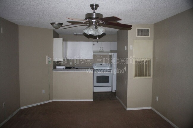 Photo - 5016 Park Central Dr Unit 2227