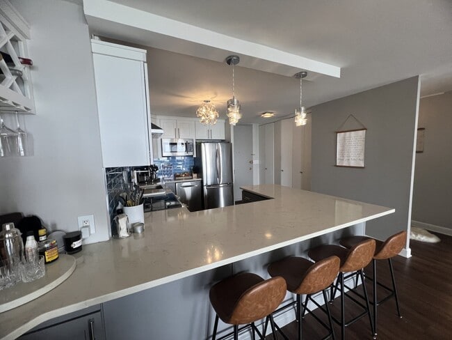 Photo - 1660 N La Salle Dr Unit 2405