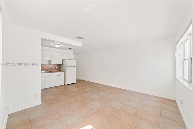 Photo - 16170 NE 18th Pl Unit 16170