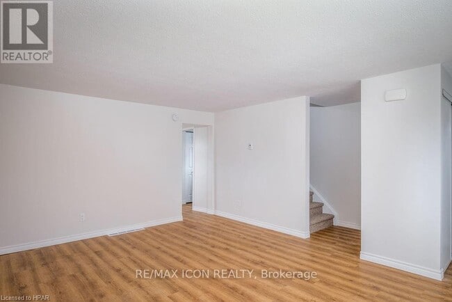 Photo - 55 Crehan Crescent