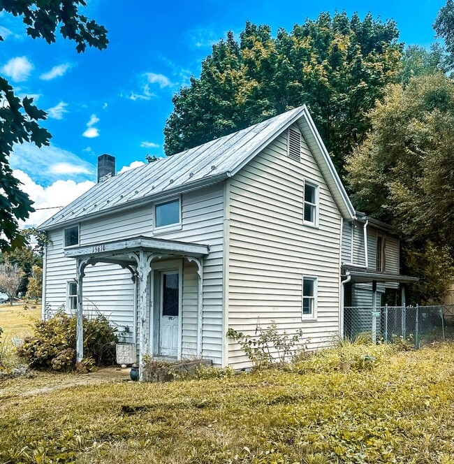 Building Photo - Handyman Special! Rent or Rent-to-Own – 3 ... Rental