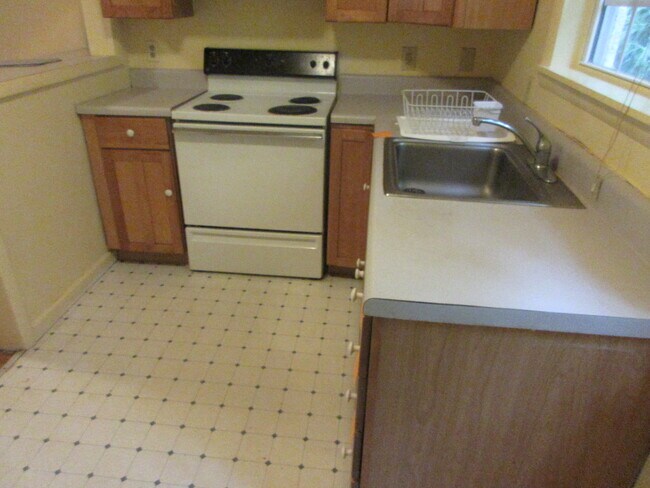 Photo - 104 Dunova Ct