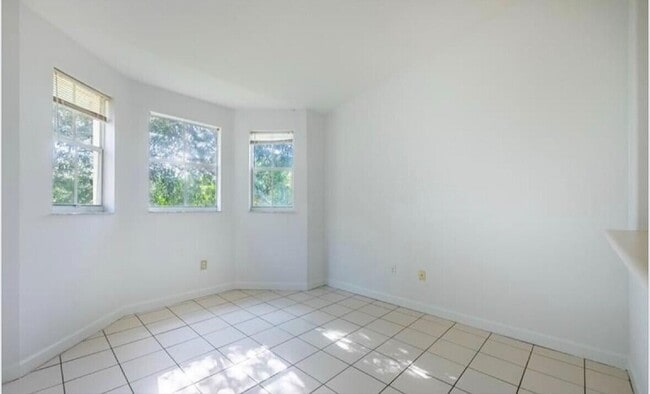 Photo - 2731 SE 17th Ave Unit 210