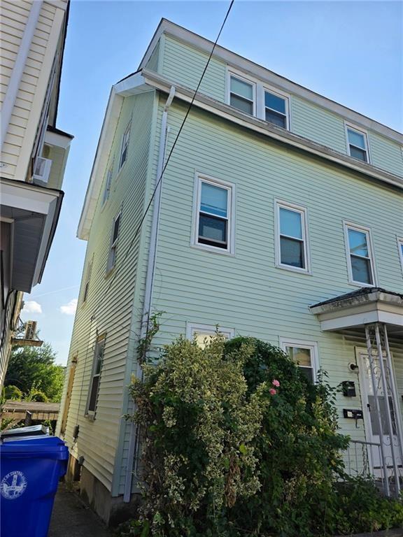 Photo - 230 Washington St