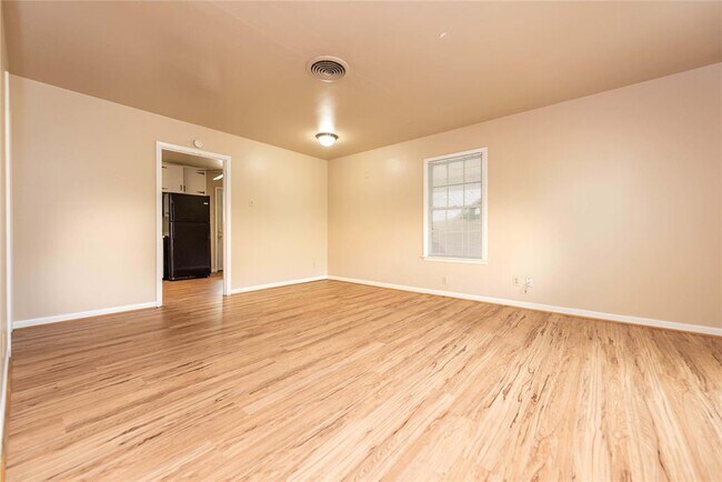 Photo - 7602 Delafield Ln
