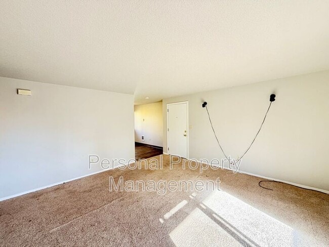 Photo - 506 E 34th St Unit C