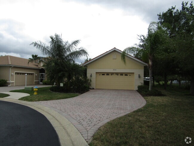 Building Photo - 9019 Eagle Bay Ct Rental