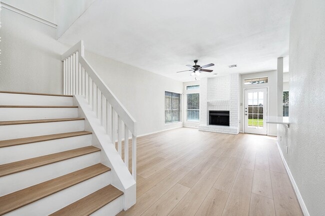Photo - 4718 Sunshine Dr