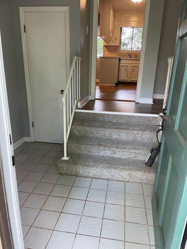 Photo - Three Bedroom, Large Lot, Pet Friendly,Hixson! ***Monthly rent $1900.00!***