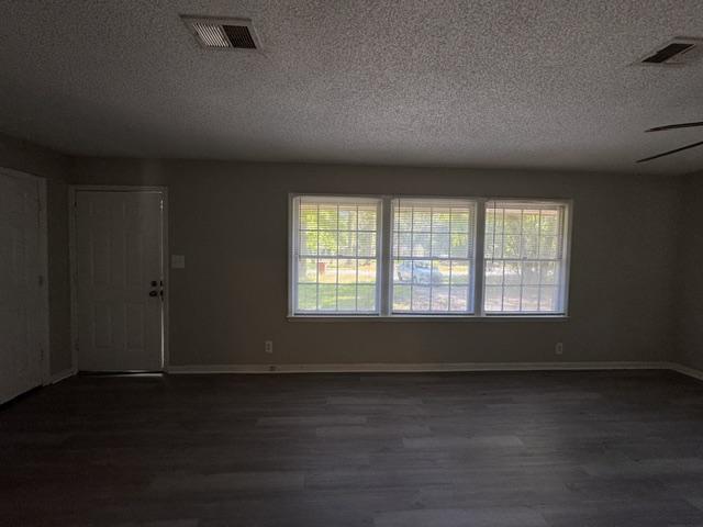 Photo - 2534 Huntington Dr
