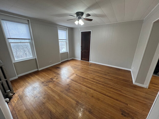 Photo - 571 Jefferson St Unidad 1