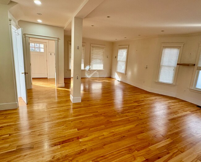 Photo - 7 Standish St