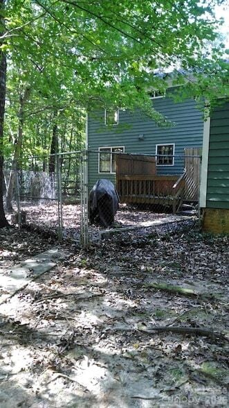 Photo - 433 Raintree Dr