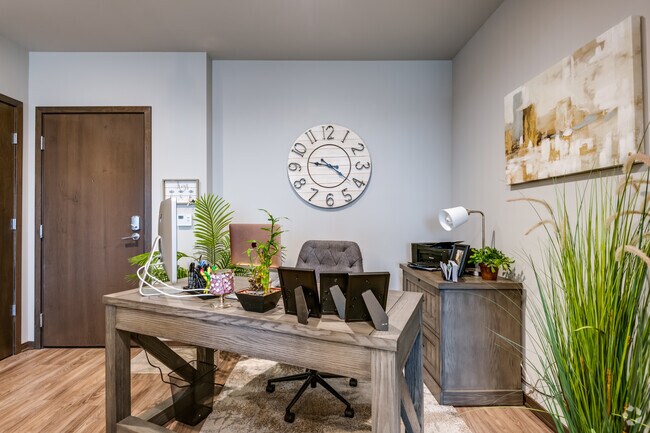 1 BR, 1 BA - 794SF