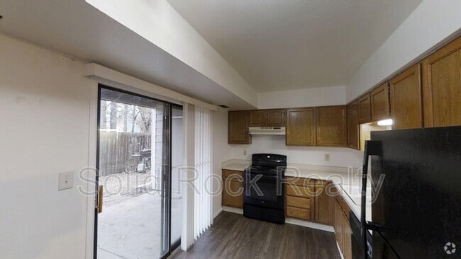 Building Photo - 445 W Van Buren St Unit A Rental