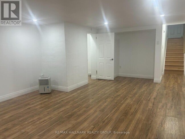 Photo - 1540 Maxime St