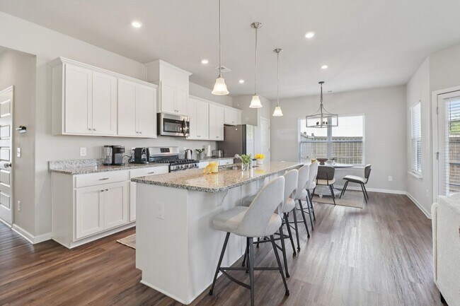 Photo - 3890 Clarington Dr