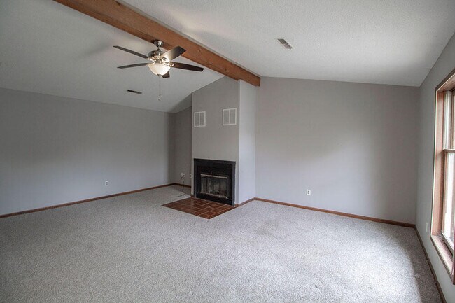 Photo - 2011 Bridgewater Dr