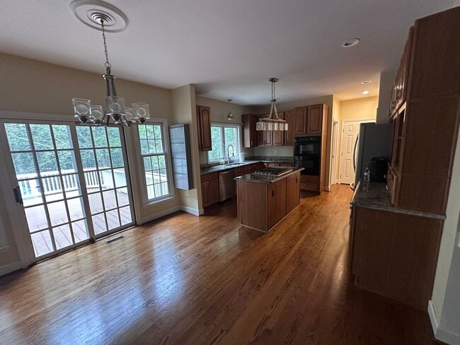 Photo - 10205 Chinkapin Dr