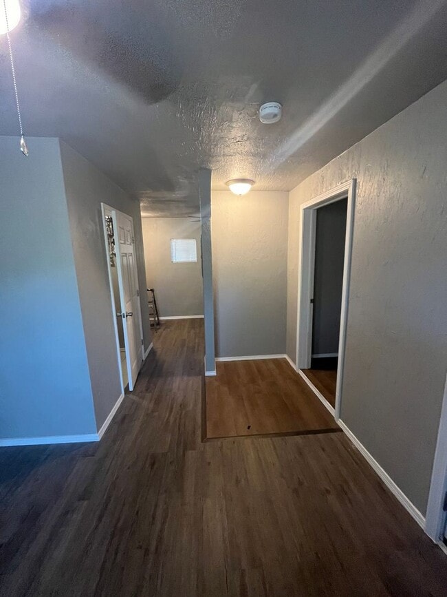 Photo - Cozy 1 Bed / 1 Bath Rear Home with Private Fenced Yard – Tulsa