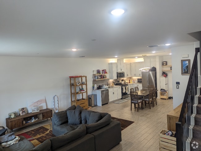 Building Photo - 1723 Dalhart Rd Rental