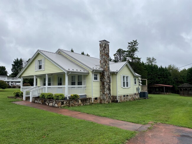 Photo - 580 Traphill Rd House