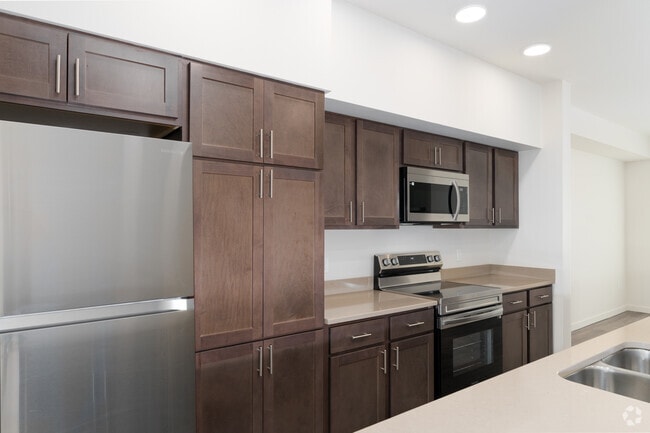 3BR, 2BA - 1606SF - Kitchen - River Landing Townhome Collection