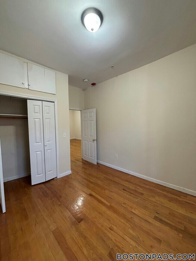 Photo - 16 Chelsea St Unit 1