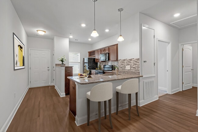 Hickory Grove Apartments
